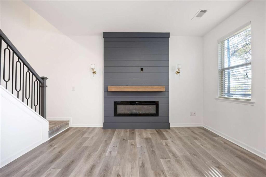 4375 Lippencott Lane Acworth, GA 30101 - Photo 8 of 31