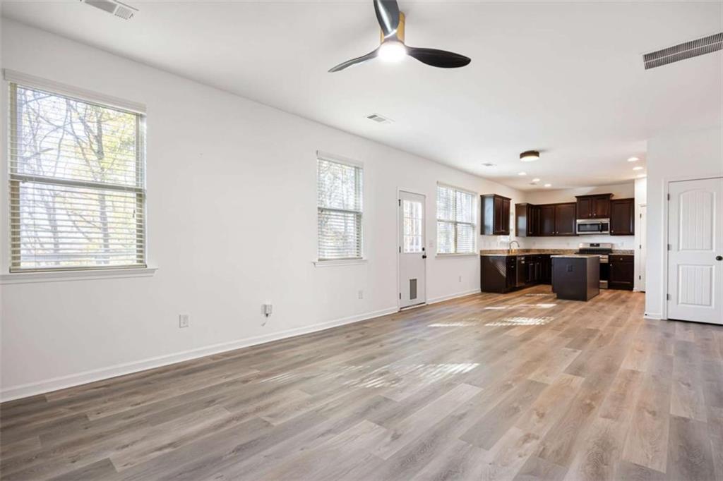 4375 Lippencott Lane Acworth, GA 30101 - Photo 9 of 31