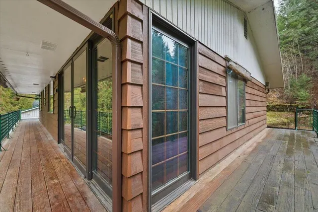 $750,000 | 19982 North Mt Spokane Park Drive, Mead, WA 99021