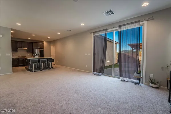 $2,495 | 1115 East Sunset Road, Henderson, NV 89011