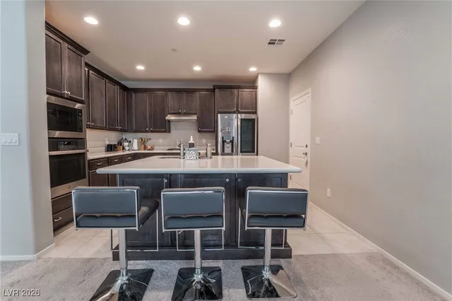 $2,650 | 1115 East Sunset Road, Henderson, NV 89011