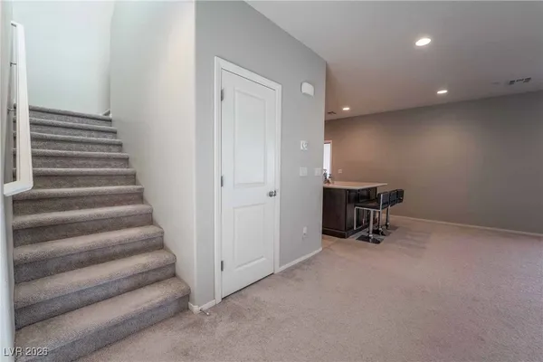 $2,495 | 1115 East Sunset Road, Henderson, NV 89011