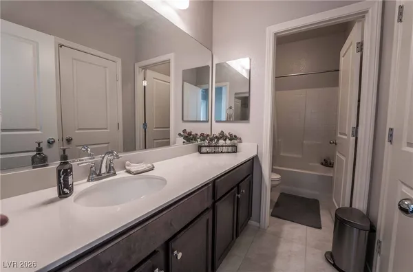 $2,495 | 1115 East Sunset Road, Henderson, NV 89011