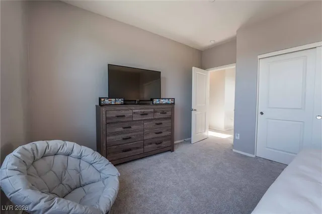 $2,650 | 1115 East Sunset Road, Henderson, NV 89011