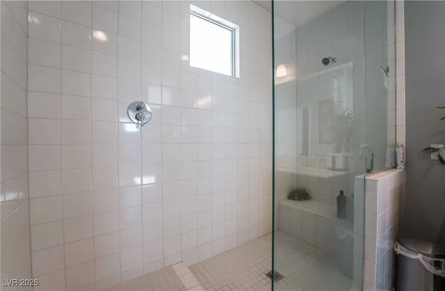 $2,650 | 1115 East Sunset Road, Henderson, NV 89011