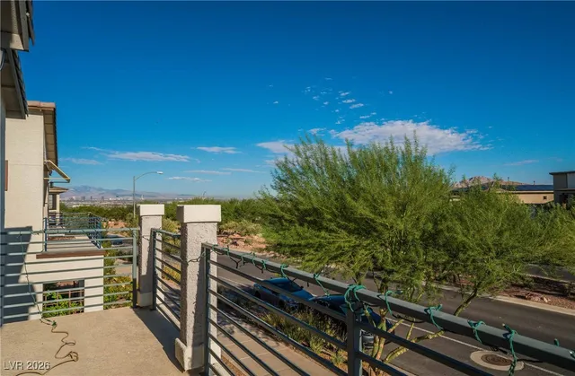 $2,650 | 1115 East Sunset Road, Henderson, NV 89011