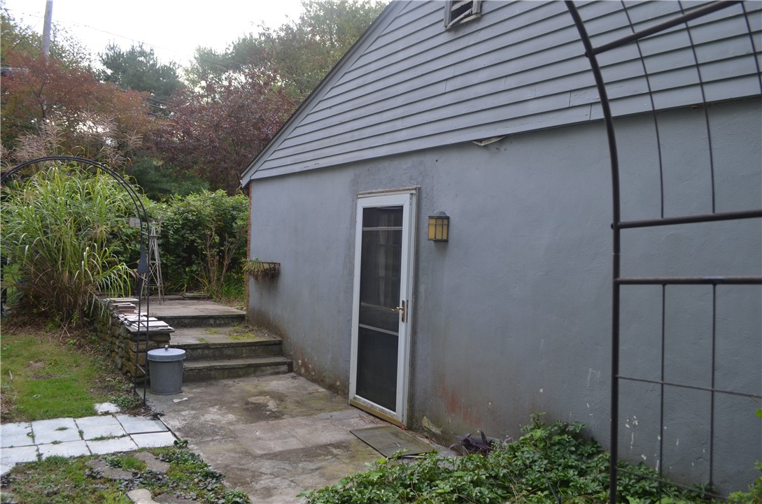 161 East Beach Road Charlestown, RI 02813 - Photo 7 of 28 Gallery Image 7