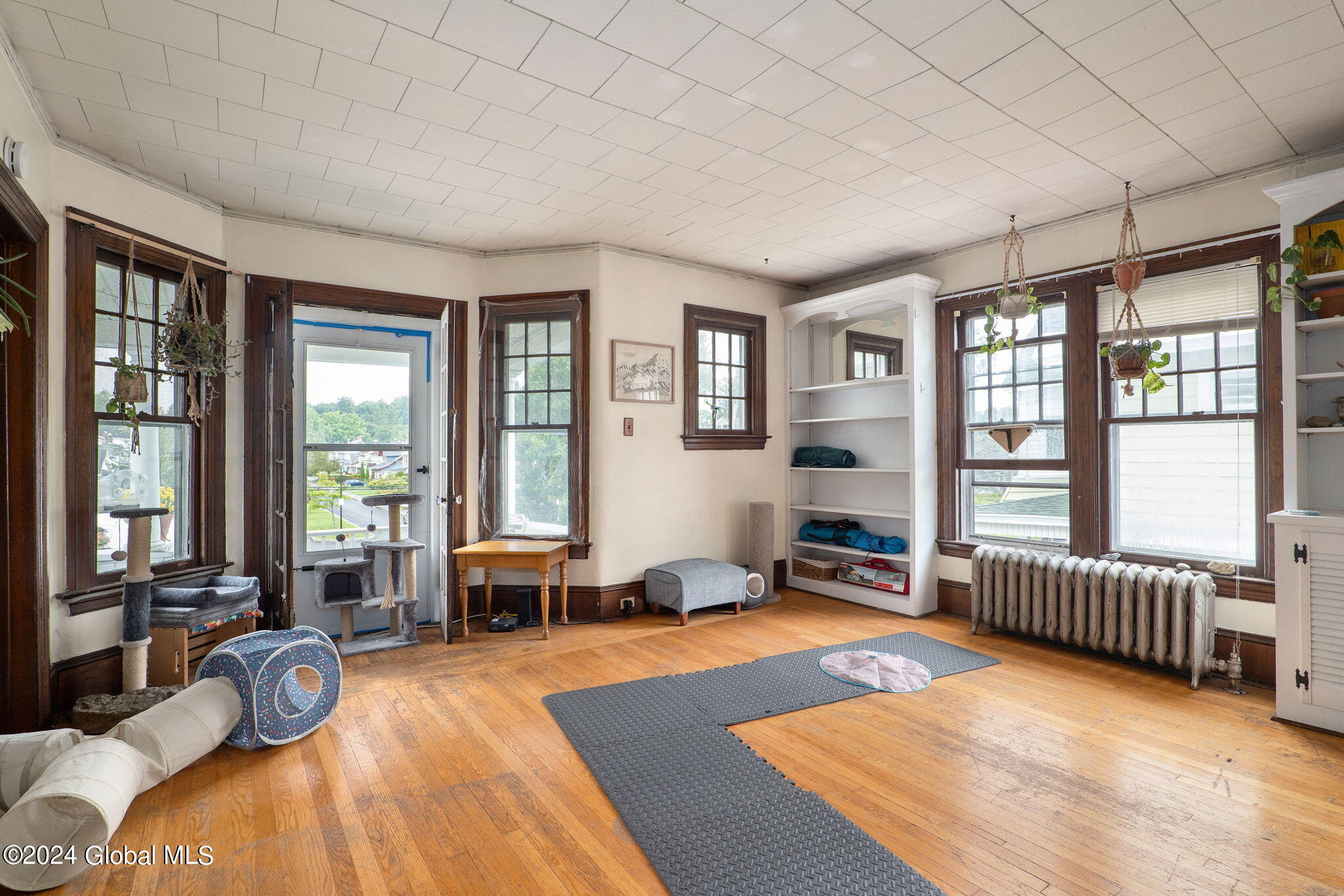 1735 Eastern Parkway Schenectady, NY 12309 - Photo 20 of 34 20