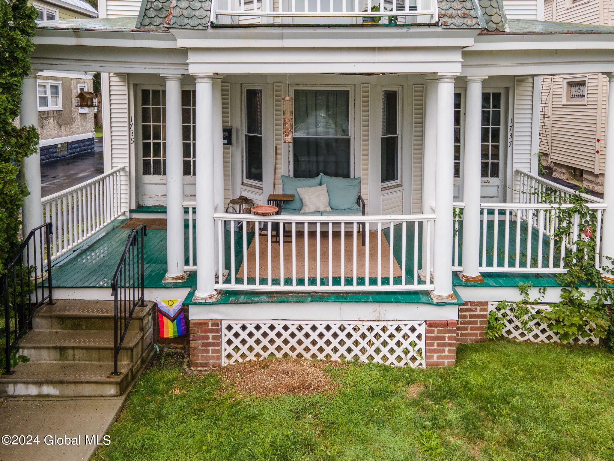 1735 Eastern Parkway Schenectady, NY 12309 - Photo 3 of 34 3