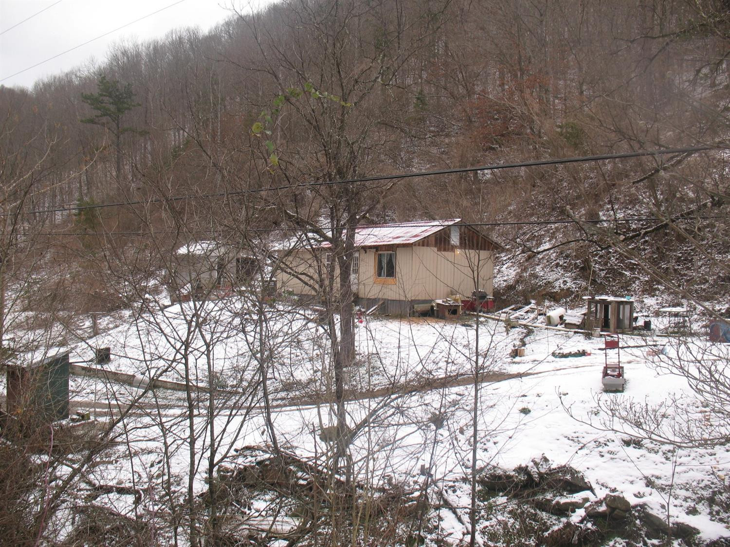 789 Darby Branch Road Manchester, KY 40962 - Photo 2 of 12 Photo 2