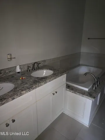 $300,000 | 10510 West Landon Green Circle, Gulfport, MS 39503