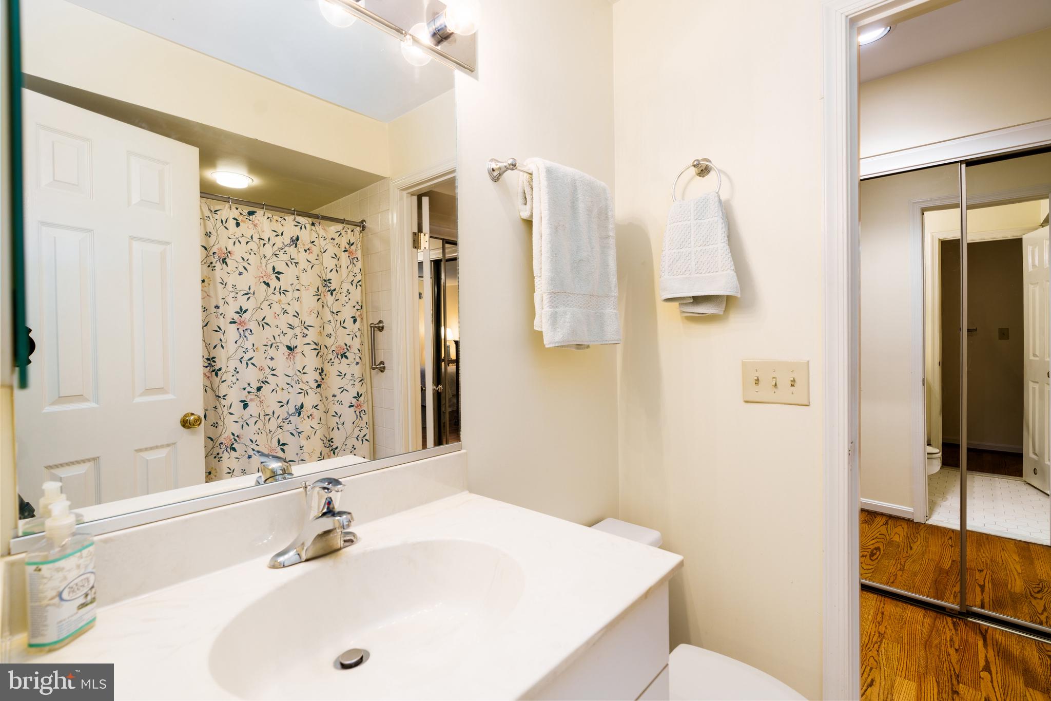 7 Brookland Ridge Road Lutherville-Timonium, MD 21093 - Photo 27 of 43 Full Bath with Shower/tub