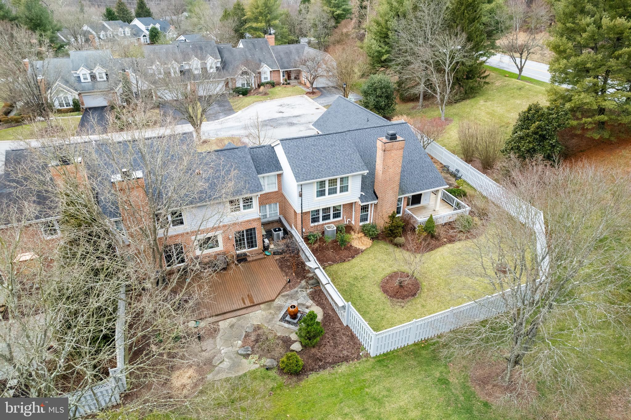 7 Brookland Ridge Road Lutherville-Timonium, MD 21093 - Photo 39 of 43 FANTASTIC end of group-can feel like a single home