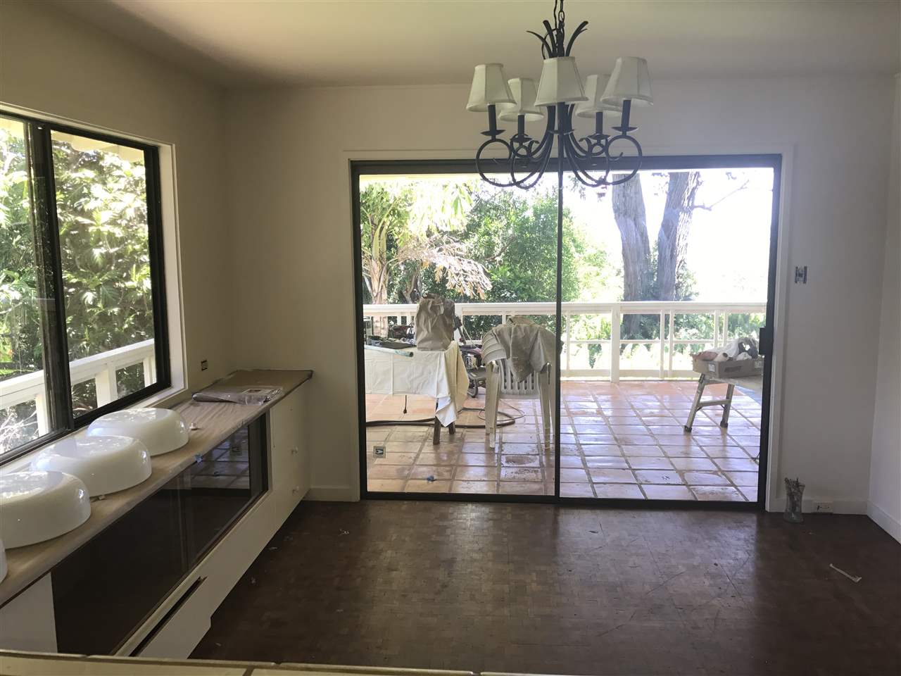 1825 Haiku Road Haiku, HI 96708 - Photo 9 of 24 a very nice looking room with a large window