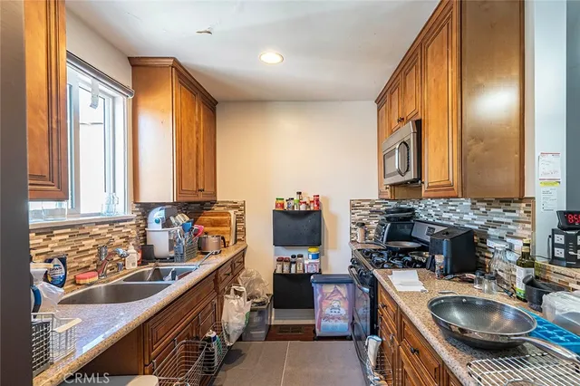 $899,900 | 4357 Pennsylvania Avenue, La Crescenta, CA 91214