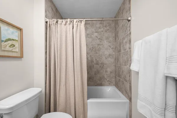 $274,900 | 4688 5th Street, East Moline, IL 61244