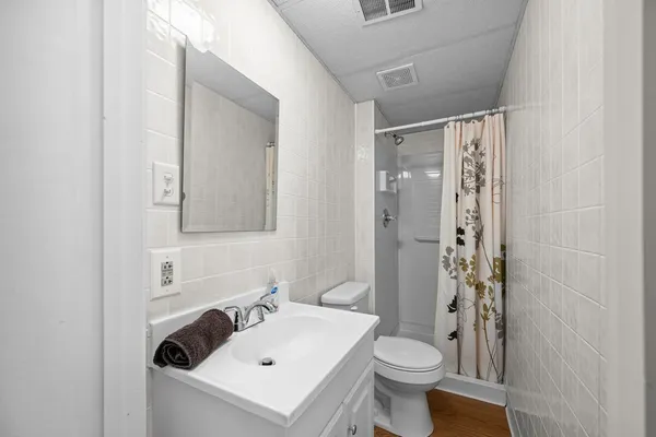 $274,900 | 4688 5th Street, East Moline, IL 61244