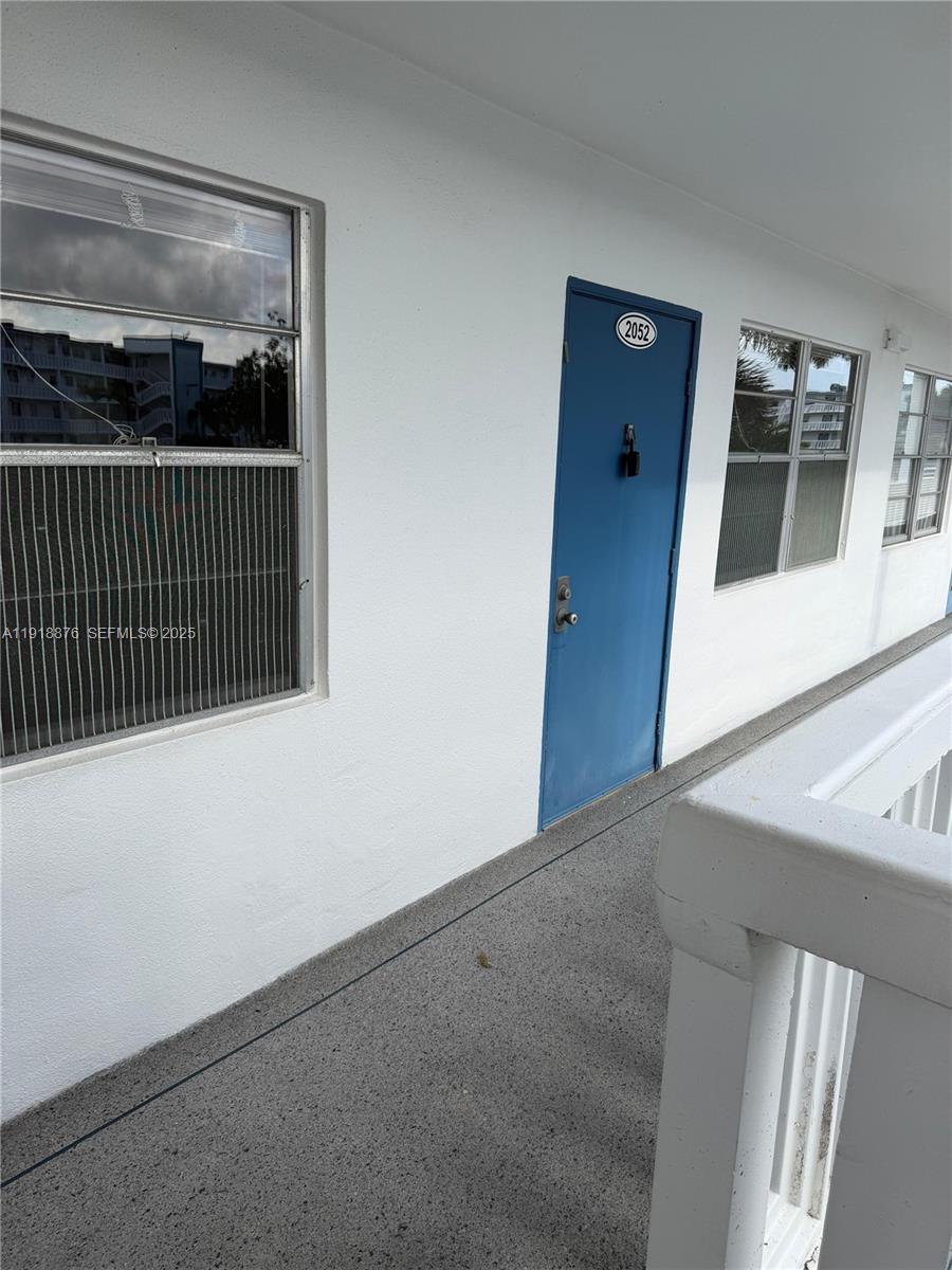 2052 Exeter C, Unit 2052 Boca Raton, FL 33434 - Photo 4 of 35 a view of a balcony