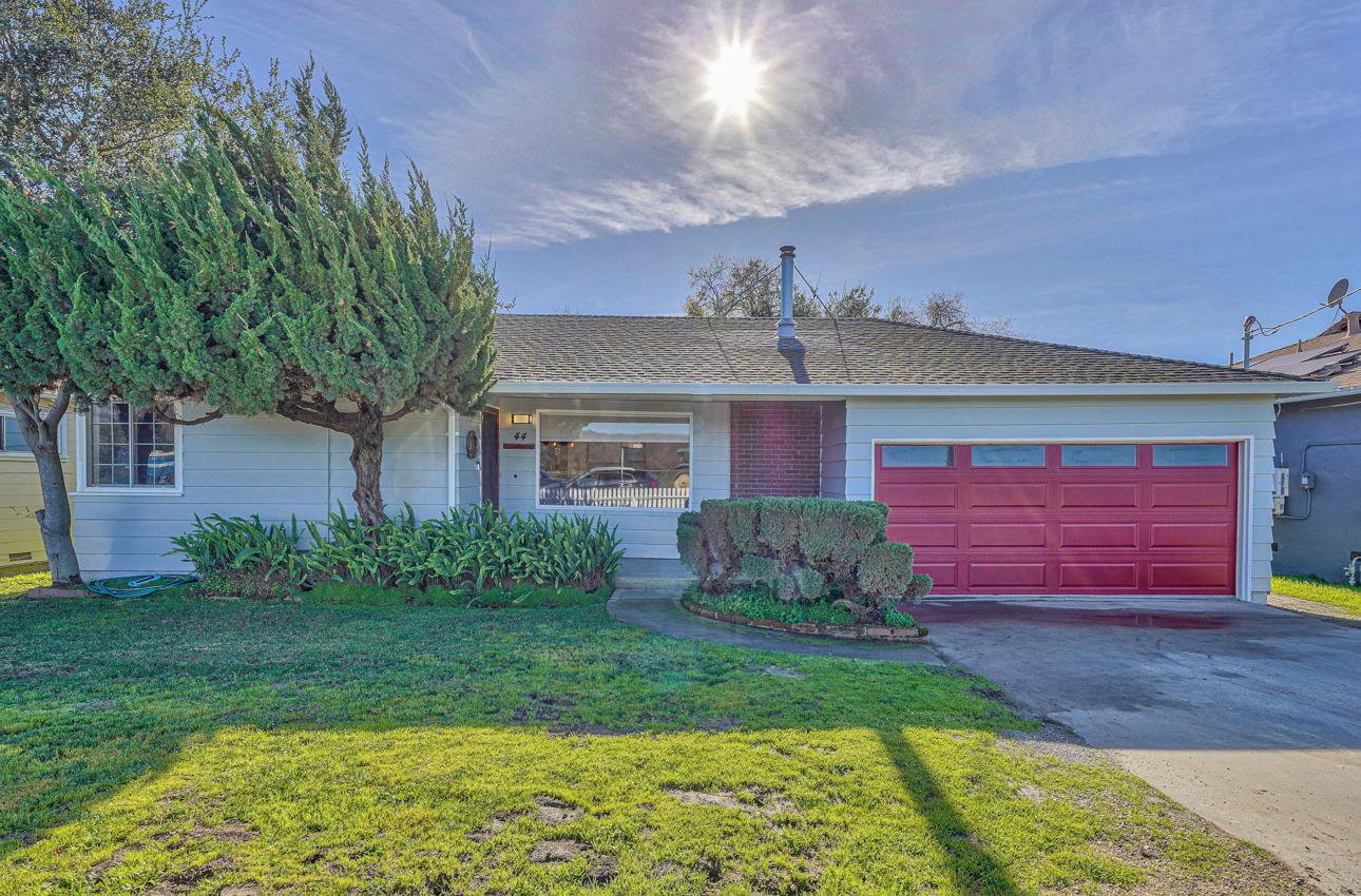 44 College Road Watsonville, CA 95076 - Photo 1 of 32 Gallery Image 1