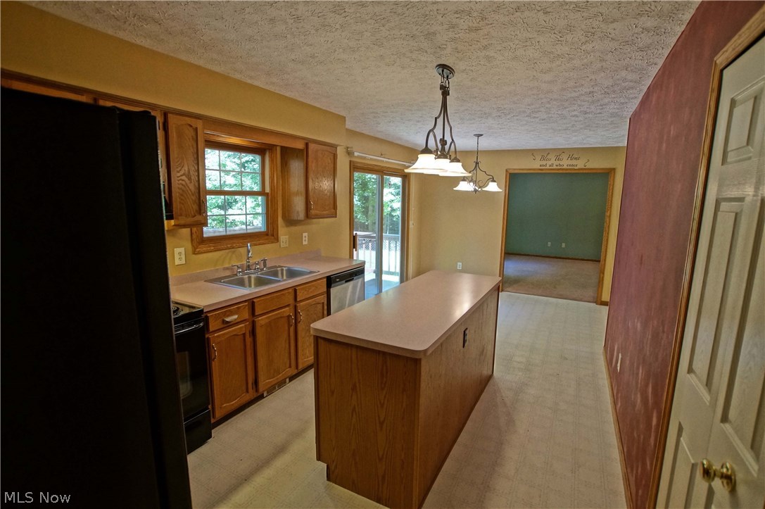 7575 Leroy Thompson Road Thompson, OH 44086 - Photo 6 of 24