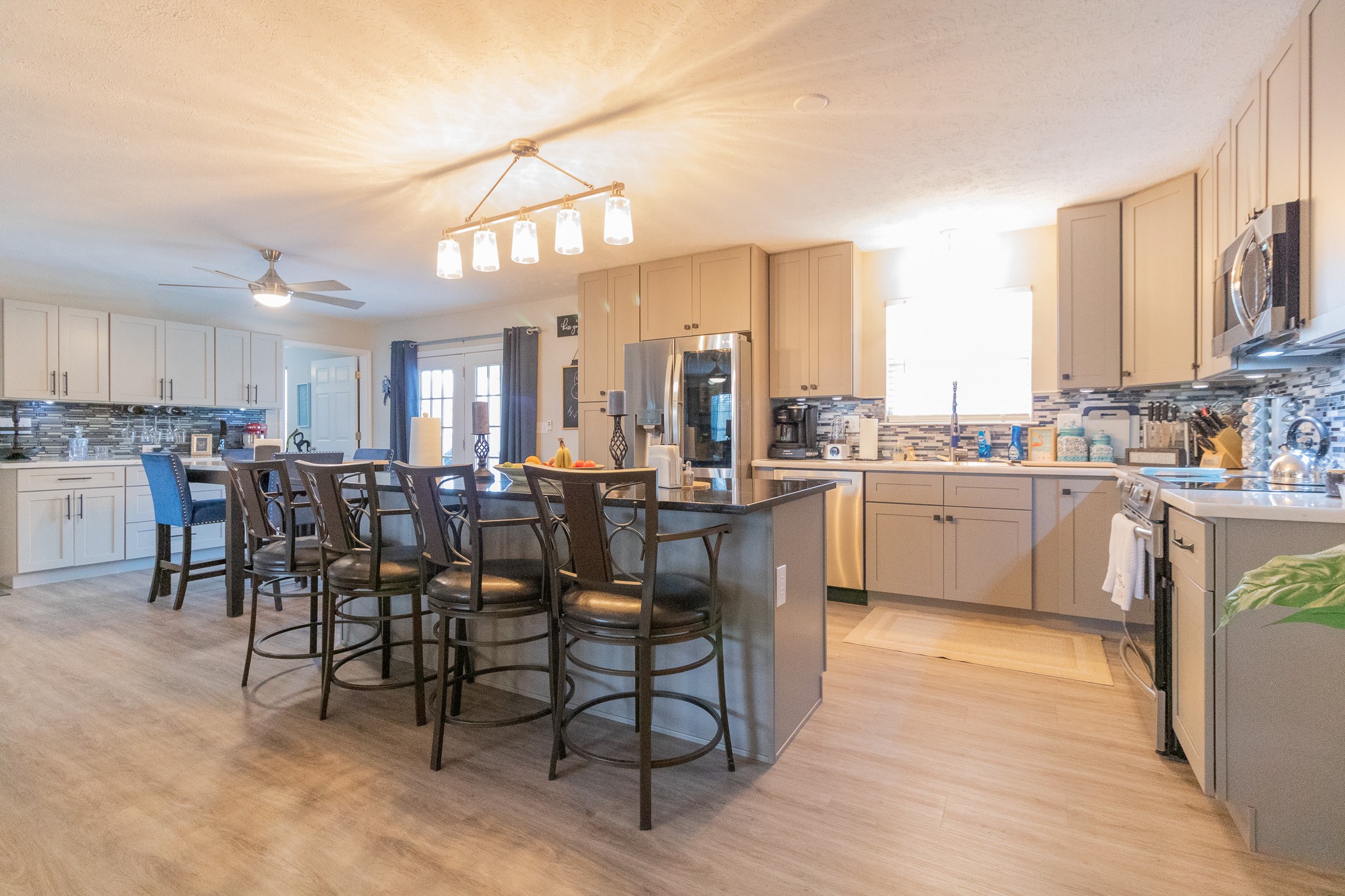 8602 Hickory Ridge Road Mount Juliet, TN 37122 - Photo 22 of 68 a large kitchen with a table and chairs