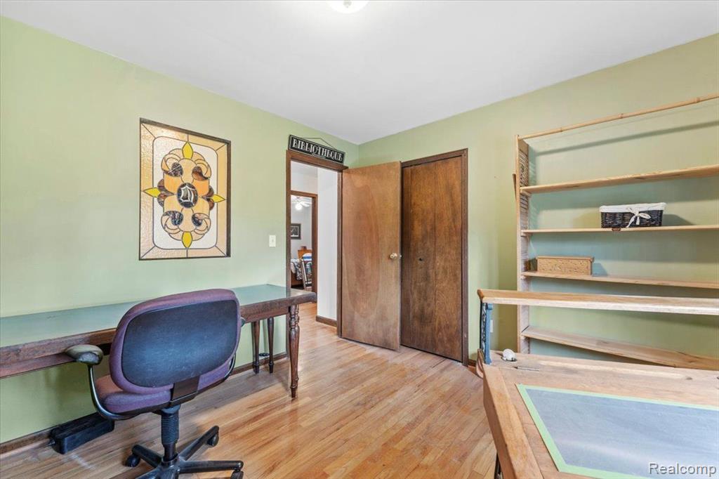 35771 Ash Road New Boston, MI 48164 - Photo 16 of 51