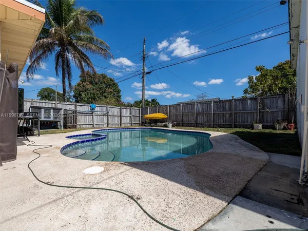 $460,000 | 1331 North 69th Avenue, Hollywood, FL 33024
