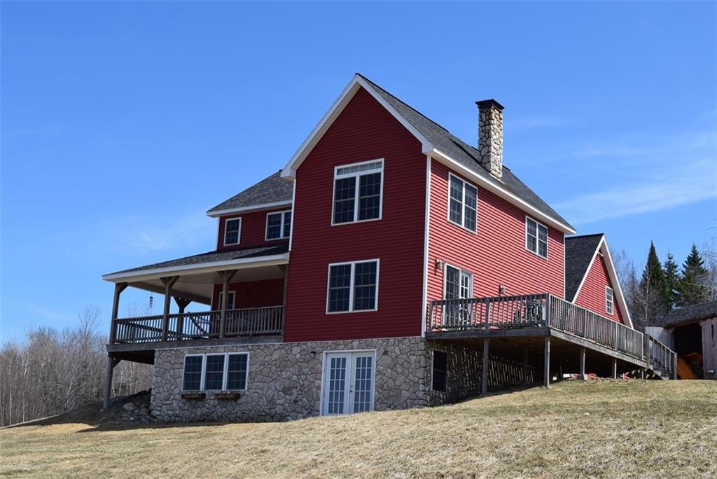 A 2007 custom built post & beam...