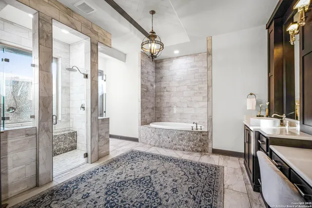 $1,950,000 | 2330 Occidente, New Braunfels, TX 78132