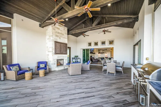 $1,950,000 | 2330 Occidente, New Braunfels, TX 78132