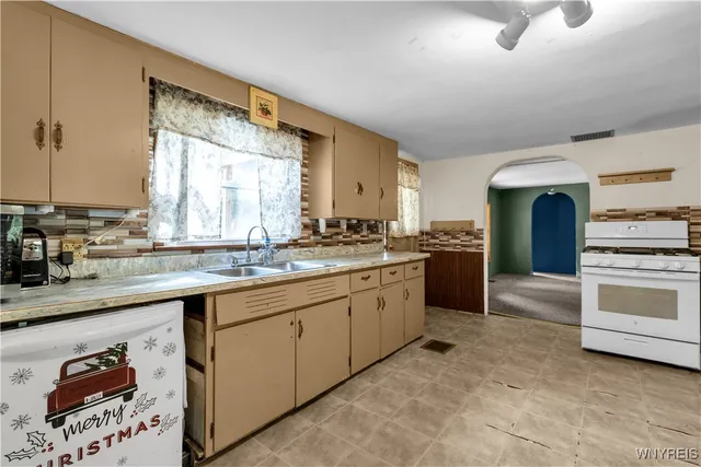 $135,000 | 2979 Murdock Road, Ridgeway, NY 14103