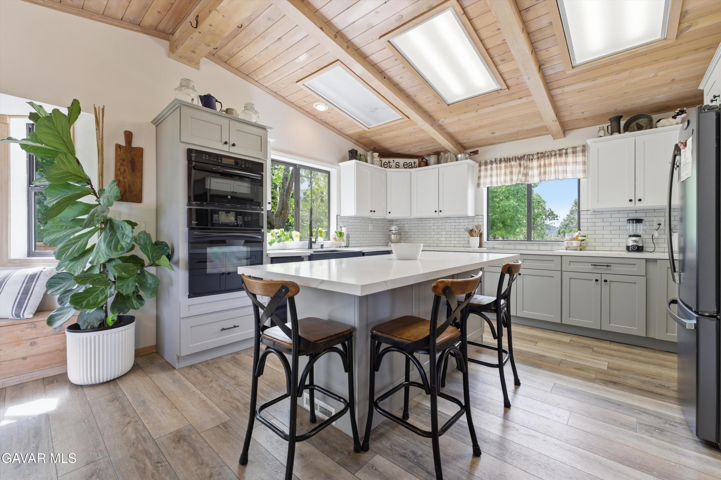 24840 Arrow Court Tehachapi, CA 93561 - Photo 11 of 51 09-JYP02476