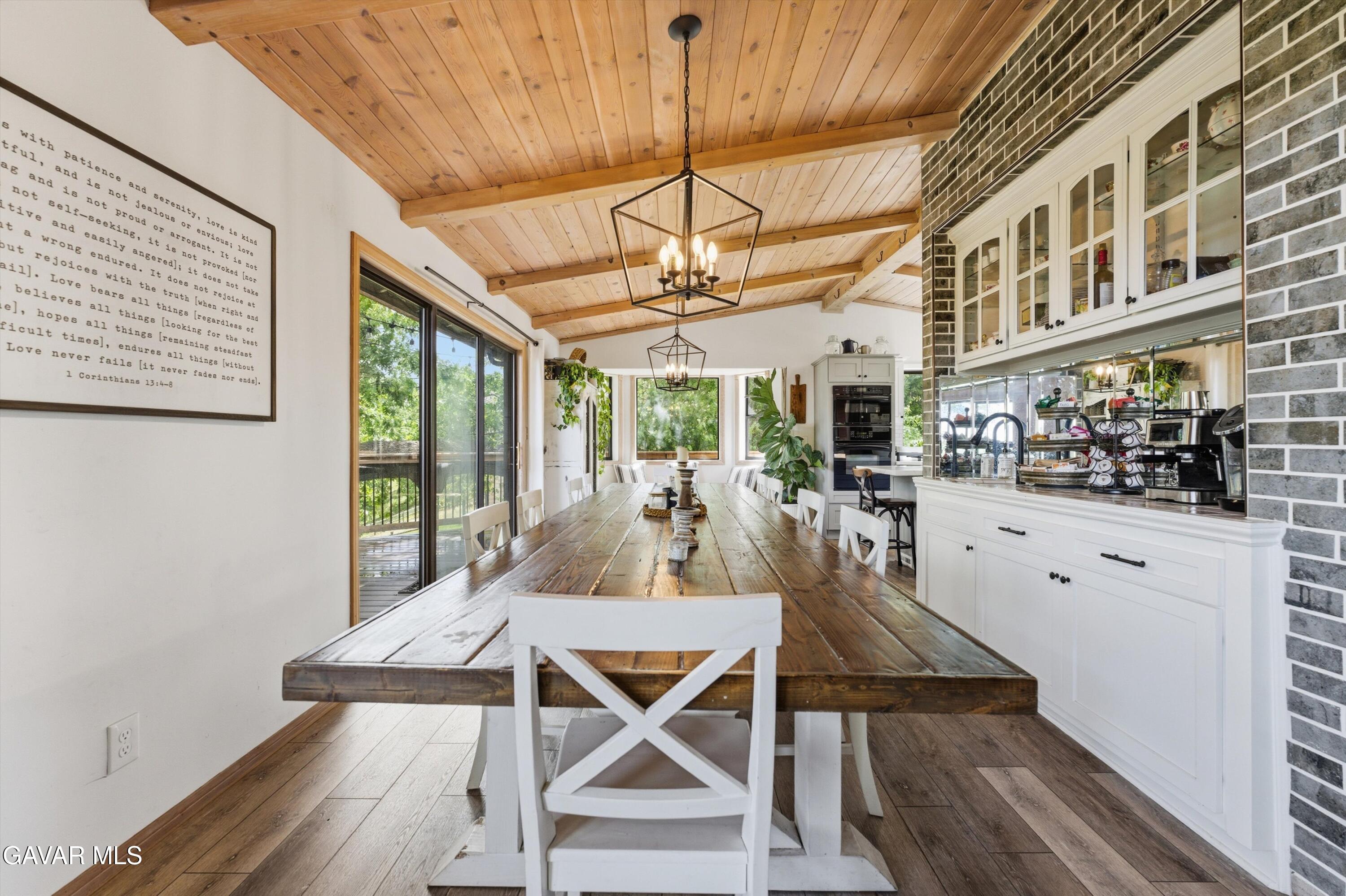 24840 Arrow Court Tehachapi, CA 93561 - Photo 13 of 51 25-JYP02464