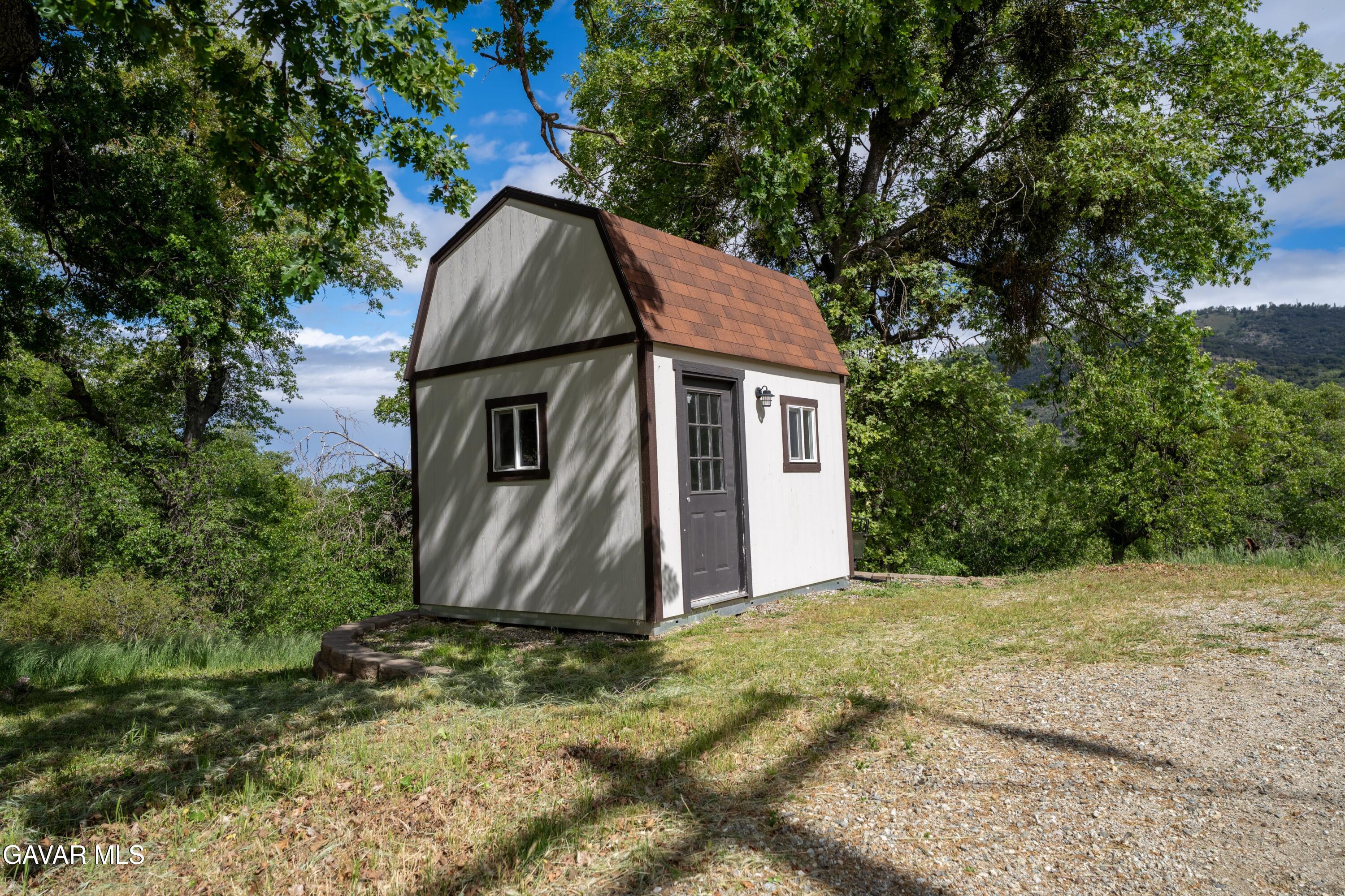 24840 Arrow Court Tehachapi, CA 93561 - Photo 36 of 51 37-JYP02427-HDR