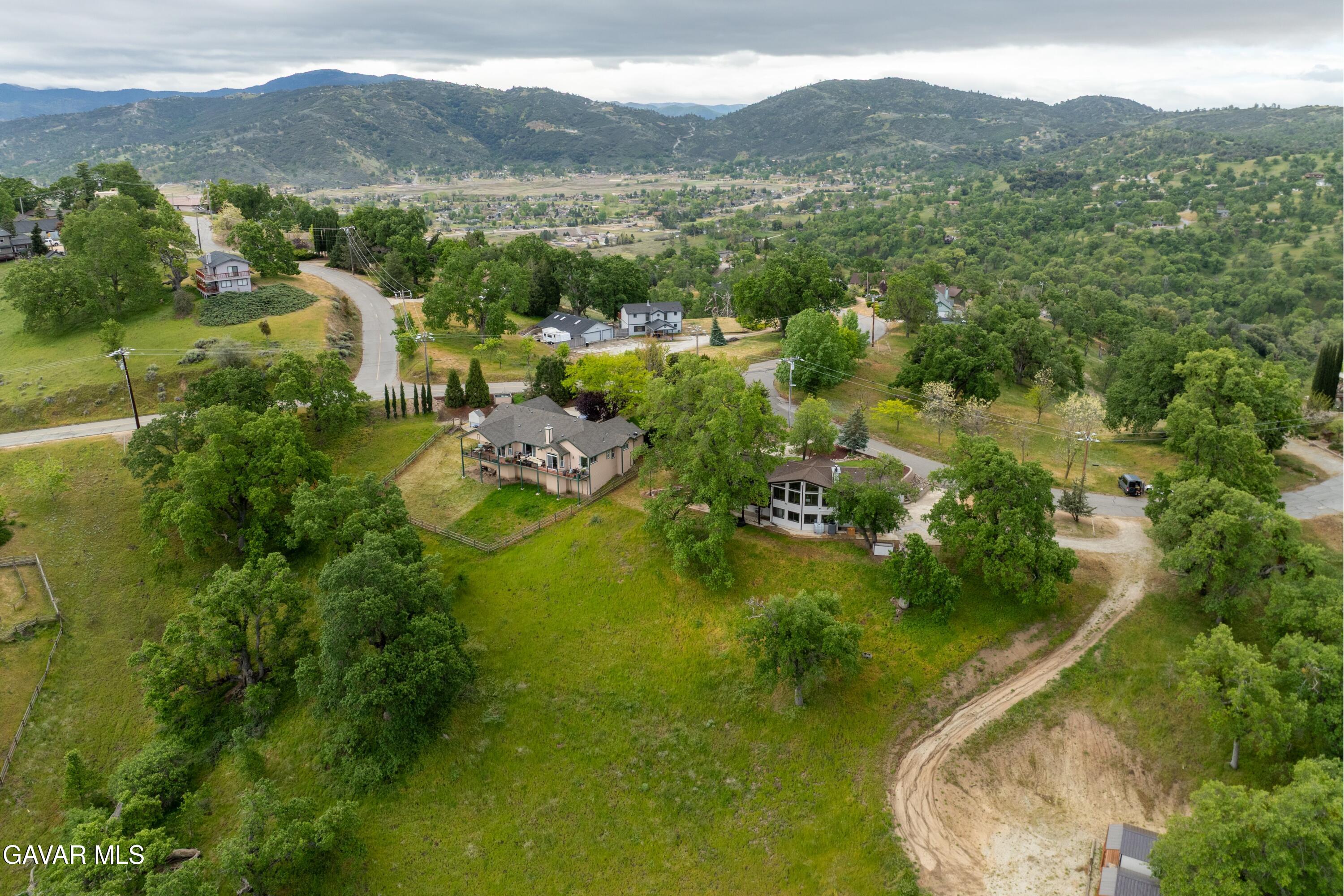 24840 Arrow Court Tehachapi, CA 93561 - Photo 47 of 51 36-DJI_0992-HDR