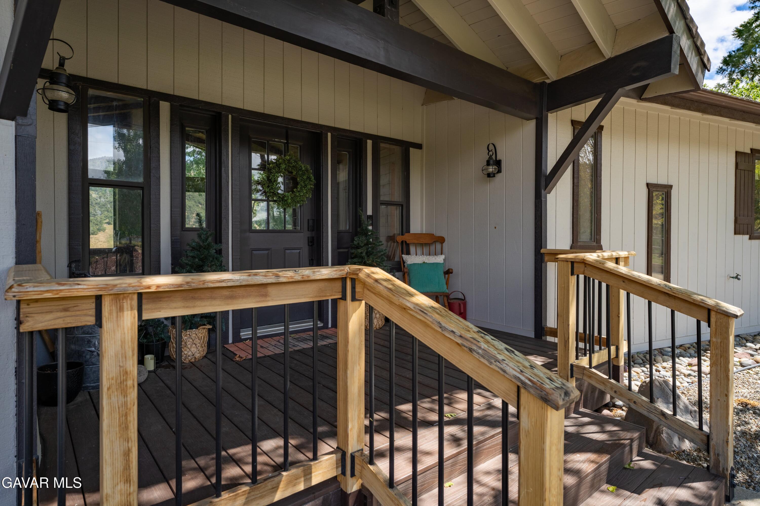 24840 Arrow Court Tehachapi, CA 93561 - Photo 8 of 51 47-JYP02550-HDR