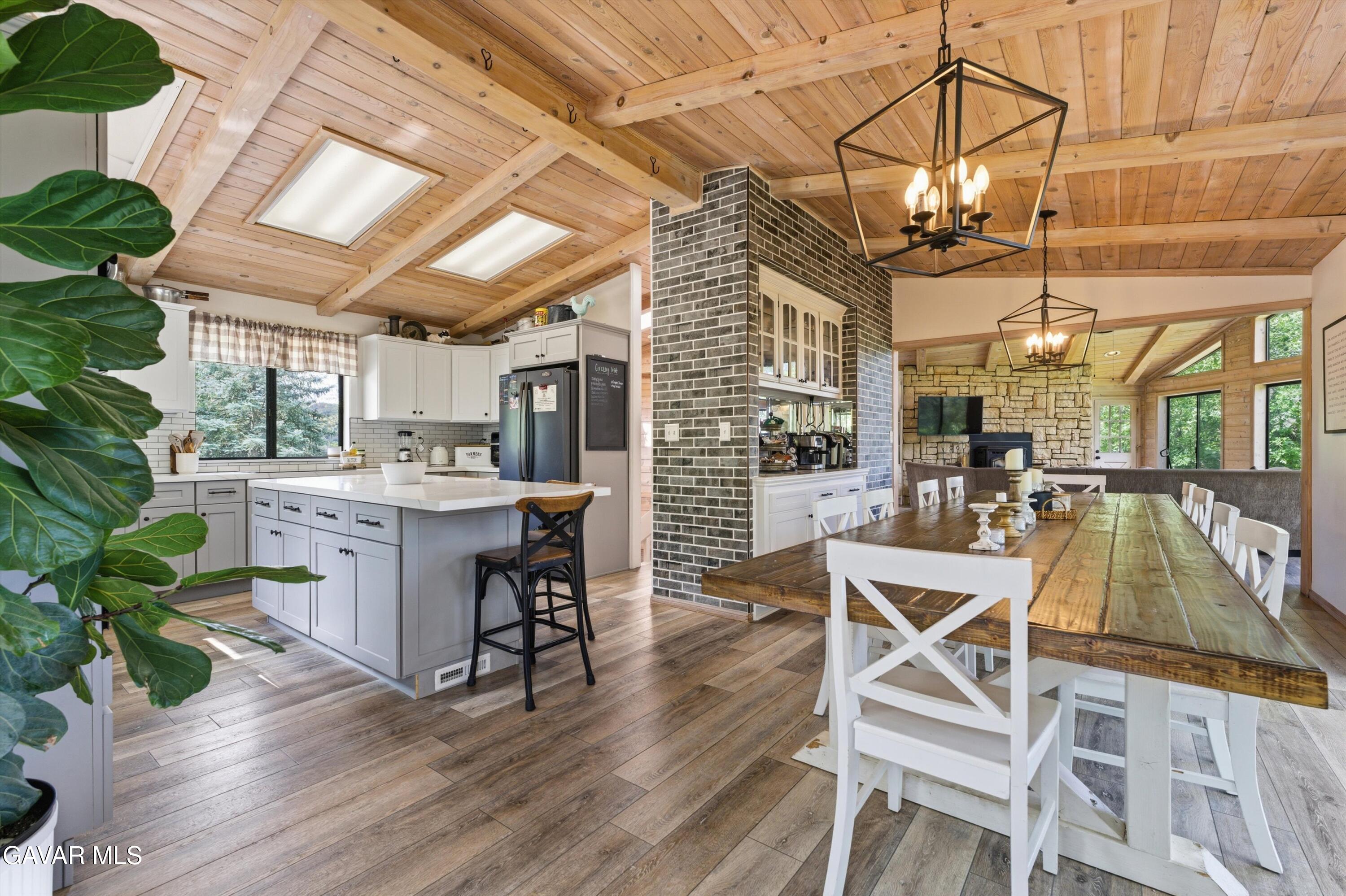 24840 Arrow Court Tehachapi, CA 93561 - Photo 10 of 51 08-JYP02470