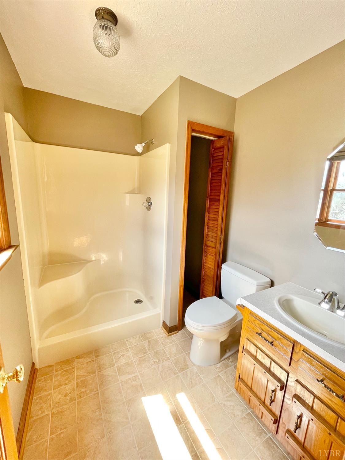 1702 Egypt Road Goode, VA 24556 - Photo 16 of 41 Gallery Image 16