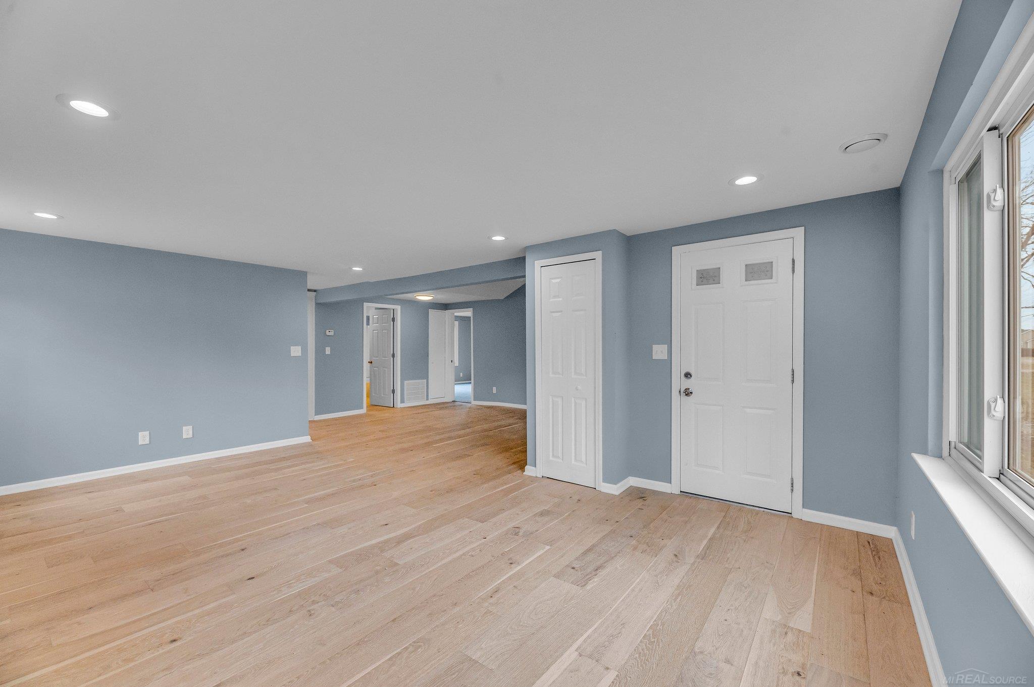 49521 Fuller Road New Baltimore, MI 48051 - Photo 5 of 23 50133279-3f94f165-9dae-44ea-95a7-102d046d9274.JPG