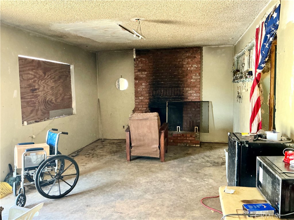 72116 Sullivan Road Twentynine Palms, CA 92277 - Photo 4 of 23