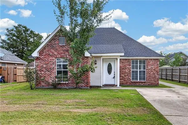 $1,750 | 70410 9th Street, Covington, LA 70433
