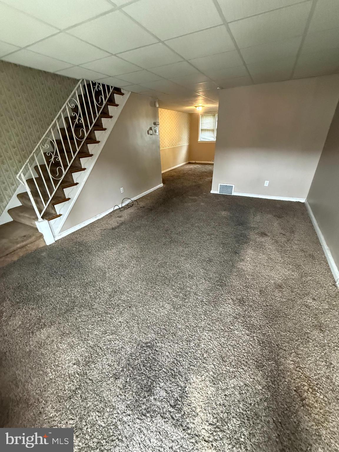 208 Golf Road Darby, PA 19023 - Photo 2 of 8