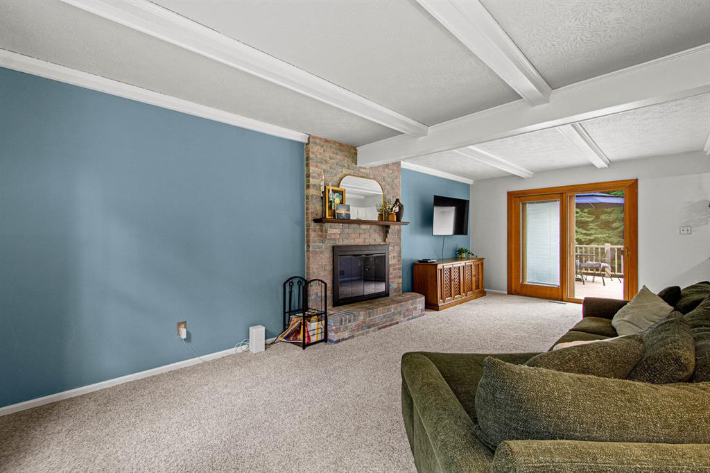2321 Cramden Road Pittsburgh, PA 15241 - Photo 6 of 32 Gallery Image 6