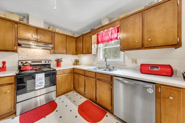 $320,000 | 105 Plain View Drive, Estill Springs, TN 37330