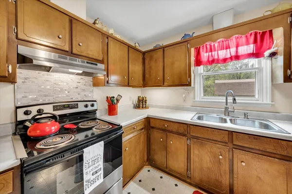 $320,000 | 105 Plain View Drive, Estill Springs, TN 37330