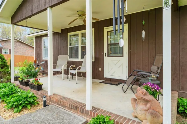 $320,000 | 105 Plain View Drive, Estill Springs, TN 37330