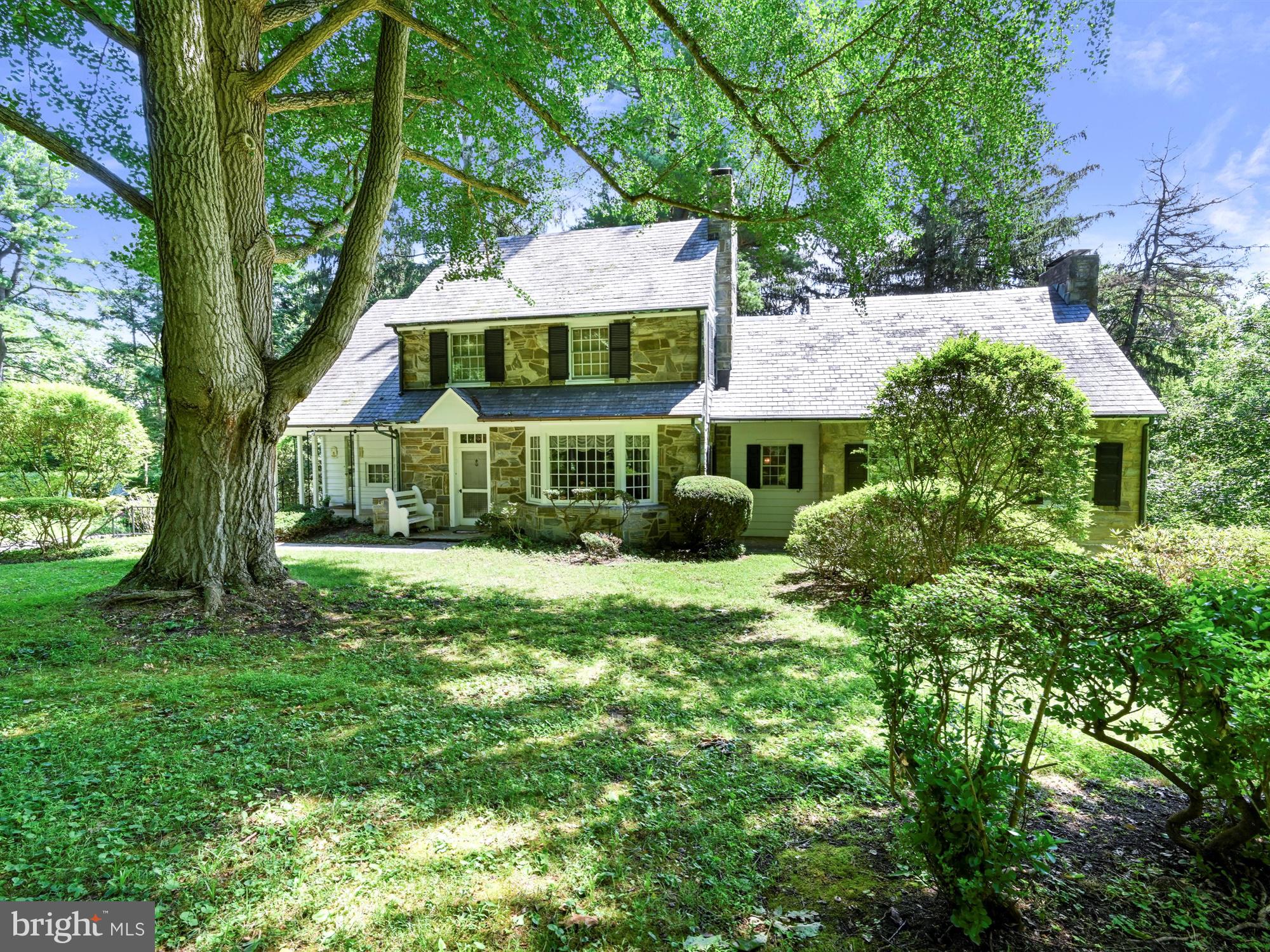 13 Conestoga Road Lancaster, PA 17602 - Photo 2 of 38 Front