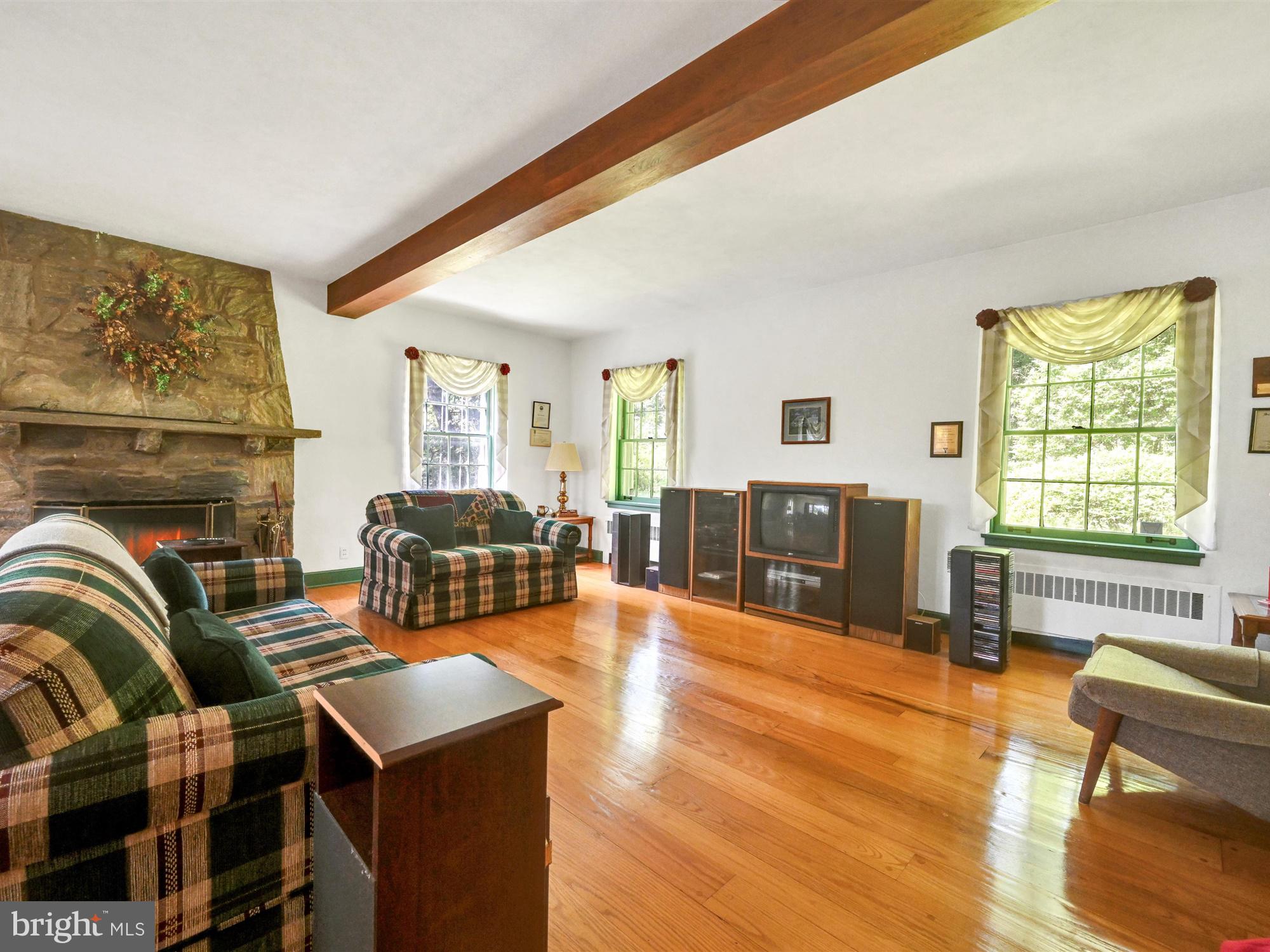 13 Conestoga Road Lancaster, PA 17602 - Photo 20 of 38 Family Room