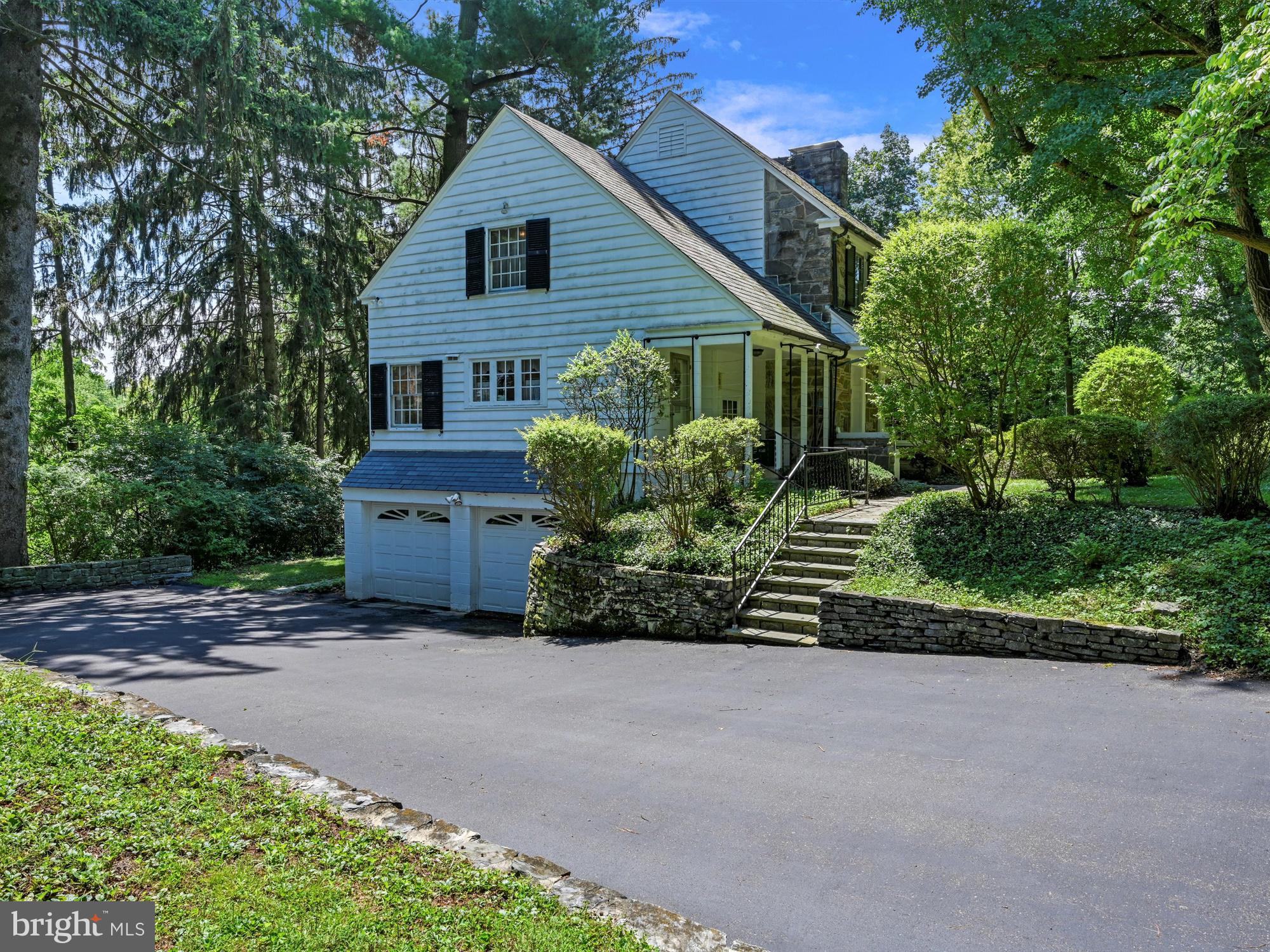 13 Conestoga Road Lancaster, PA 17602 - Photo 3 of 38 Side