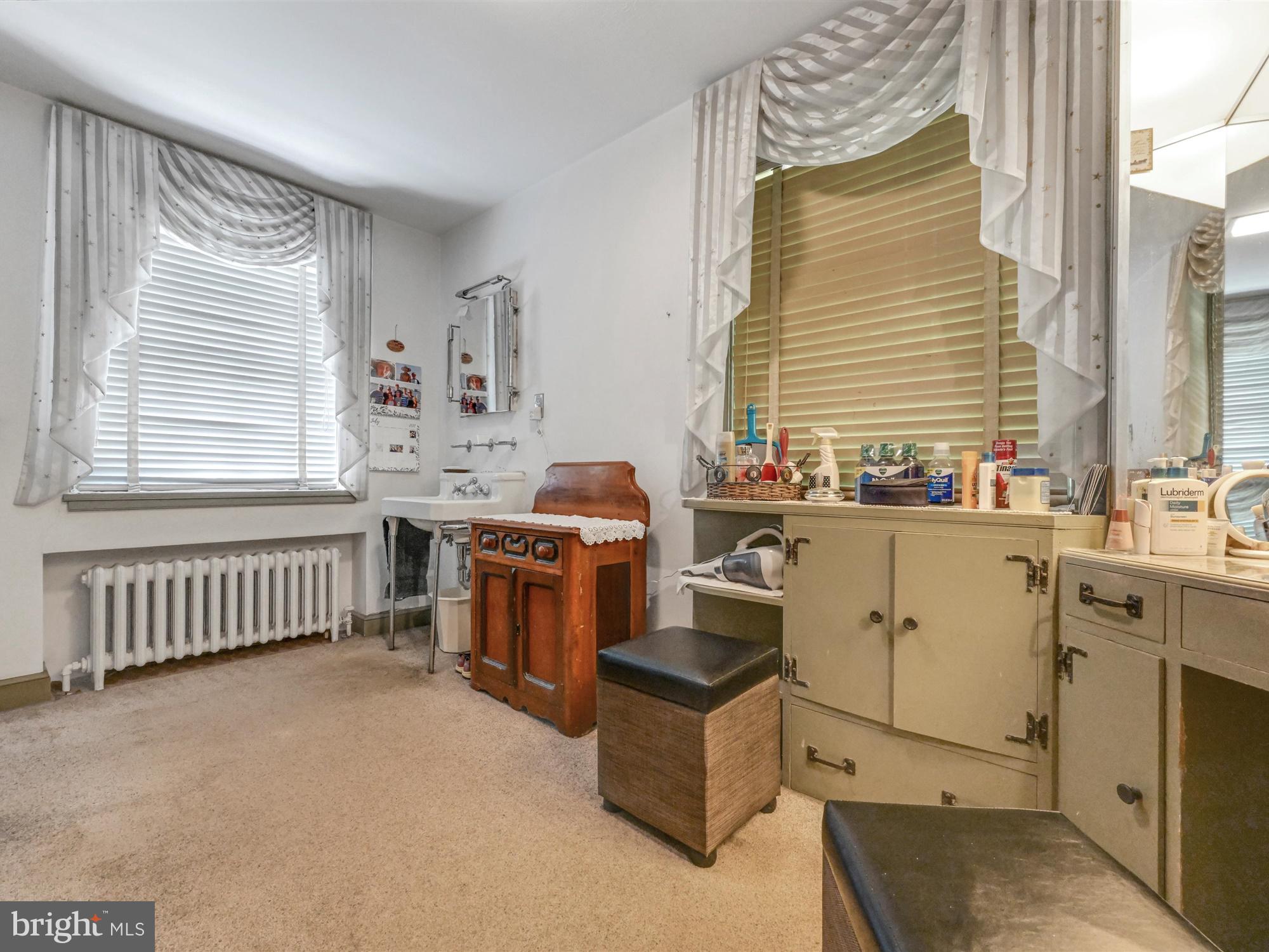 13 Conestoga Road Lancaster, PA 17602 - Photo 26 of 38 Master Bath